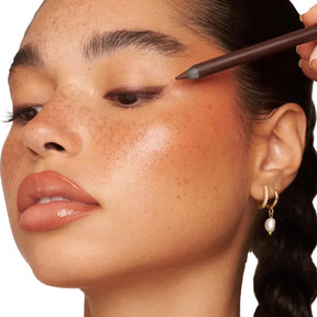 LastLiner – O Lápis de Olhos 24HR Que Define, Protege e Realça Sem Borrar